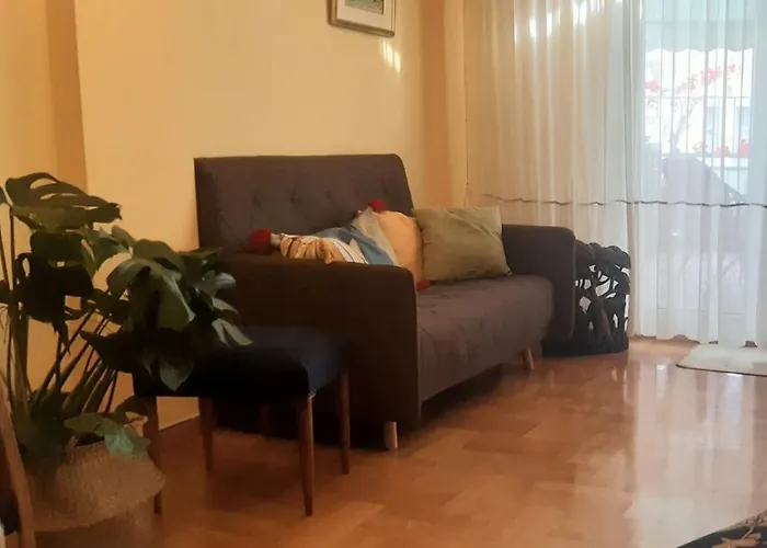 Το Σπίτι Της Μυρσίνης